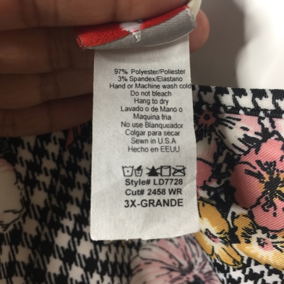 NWT Lilian size 3X cold shoulder floral mini dress - Picture 8 of 8